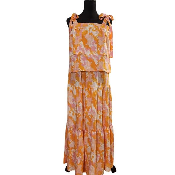 MICHELLE MCDOWELL Sadie Spring Blooms Orange 2pc Set, Size Medium - Picture 1 of 16